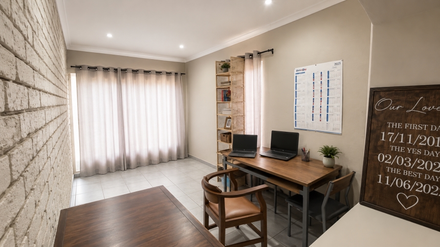 3 Bedroom Property for Sale in Flimieda North West